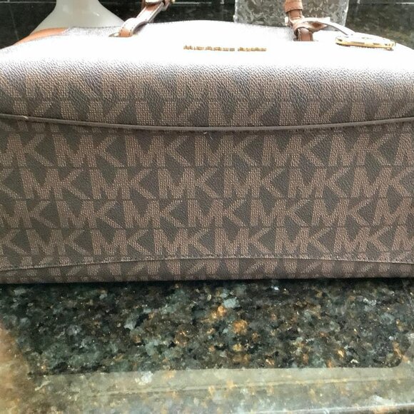 MICHAEL KORS WALSH BROWN LUGGAGE MEDIUM TOTE BAG - Picture 6 of 8